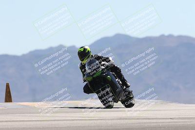 media/Oct-13-2025-Moto Forza (Mon) [[a66d839500]]/3-B Group/Session 4 (Turn 9)/